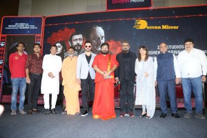 Kashmir Files Press Meet attended by Pallavi Joshi