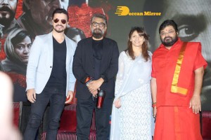 Kashmir Files Press Meet attended by Pallavi Joshi