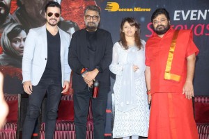 Kashmir Files Press Meet attended by Pallavi Joshi