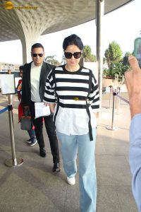 actress katrina kaif stylish looks at mumbai airport