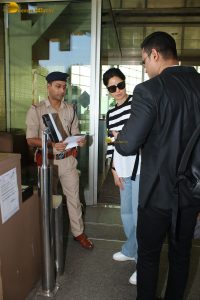 actress katrina kaif stylish looks at mumbai airport