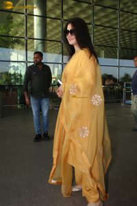 Indian actress katrina kaif gorgeous in a yellow salwar