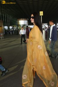 Indian actress katrina kaif gorgeous in a yellow salwar