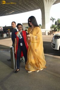 Indian actress katrina kaif gorgeous in a yellow salwar