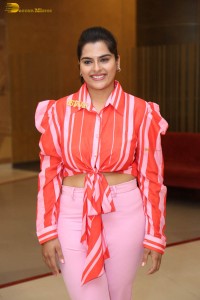 Indian actress kavya kalyanram photoshoot