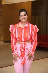 Indian actress kavya kalyanram photoshoot