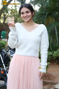 actress Kayadu Lohar beautiful in a white top and pink skirt