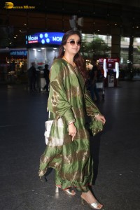 actress Keerthy Suresh cute in a green salwar dress