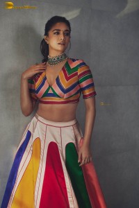 actress Keerthy Suresh glamorous photoshoot