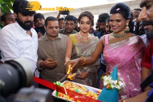 Keerthy Suresh launches Mugdha Art Studio in Kukatpally on February 12, 2022