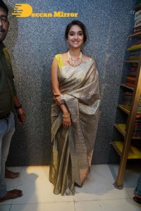 Keerthy Suresh launches Mugdha Art Studio in Kukatpally on February 12, 2022