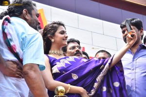 Keerthy Suresh launches Maangalya Shopping Mall in Hyderabad