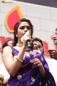 Keerthy Suresh launches Maangalya Shopping Mall in Hyderabad