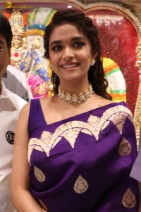 Keerthy Suresh launches Maangalya Shopping Mall in Hyderabad