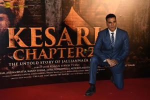 Kesari 2 Press Meet attended by Akshay Kumar, Ananya Panday, and Karan Johar