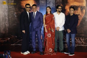 Kesari 2 Press Meet attended by Akshay Kumar, Ananya Panday, and Karan Johar
