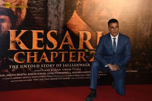 Kesari 2 Press Meet attended by Akshay Kumar, Ananya Panday, and Karan Johar