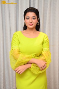 Ketika Sharma Picture Gallery 8