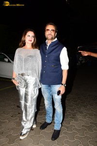 Khel Khel Mein screening attended by Taapsee Pannu, Pragya Jaiswal, Vaani Kapoor, Rakul Preet Singh, and others
