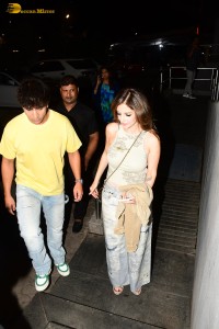 Khel Khel Mein screening attended by Taapsee Pannu, Pragya Jaiswal, Vaani Kapoor, Rakul Preet Singh, and others