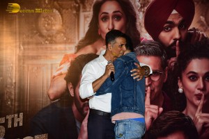 Khel Khel Mein Trailer Launch attended by Akshay Kumar, Vaani Kapoor, Pragya Jaiswal, and Fardeen Khan