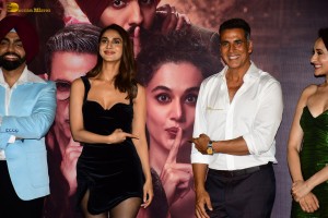 Khel Khel Mein Trailer Launch attended by Akshay Kumar, Vaani Kapoor, Pragya Jaiswal, and Fardeen Khan