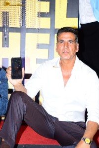 Khel Khel Mein Trailer Launch attended by Akshay Kumar, Vaani Kapoor, Pragya Jaiswal, and Fardeen Khan