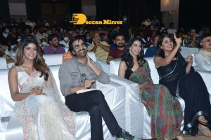 Pictures from the Pre-Release Event of 'Khiladi' movie - attended by Ravi Teja, Meenakshi Chaudhary, Dimple Hayathi, Anasuya Bharadwaj, Devi Sri Prasad and Ramesh Varma