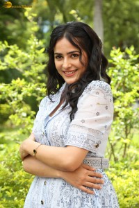 actress Khushboo Choudhary lovely photoshoot