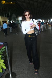 actress Khushi Kapoor pretty in a white top