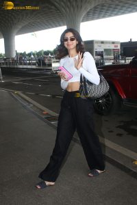 actress Khushi Kapoor pretty in a white top