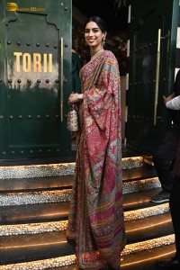 bollywood actress Khushi Kapoor, also daughter of legendary sridevi and sister of janhvi kapoor, spotted in a saree at a function