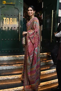 bollywood actress Khushi Kapoor, also daughter of legendary sridevi and sister of janhvi kapoor, spotted in a saree at a function