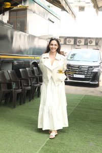 bollywood beauty kiara advani gorgeous in a white dress