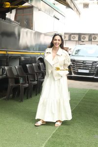 bollywood beauty kiara advani gorgeous in a white dress
