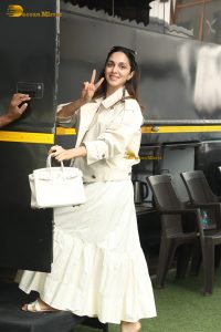 bollywood beauty kiara advani gorgeous in a white dress