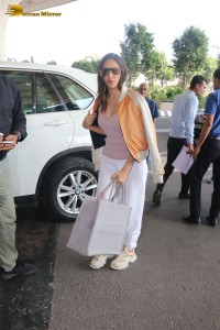 Kiara Advani hot looks at the Airport