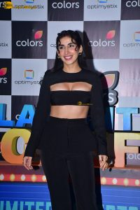 ‘Kis Kisko Pyaar Karoon 2’ cast Kapil Sharma, Ayesha Khan, Warina Hussain, Parul Gulati, and Tridha Choudhury, promote the film on the sets of 'Laughter Chef'