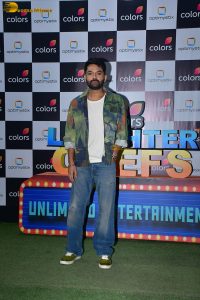 ‘Kis Kisko Pyaar Karoon 2’ cast Kapil Sharma, Ayesha Khan, Warina Hussain, Parul Gulati, and Tridha Choudhury, promote the film on the sets of 'Laughter Chef'