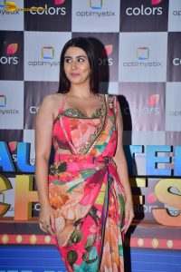 ‘Kis Kisko Pyaar Karoon 2’ cast Kapil Sharma, Ayesha Khan, Warina Hussain, Parul Gulati, and Tridha Choudhury, promote the film on the sets of 'Laughter Chef'