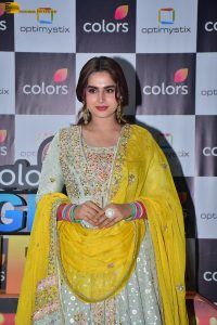 ‘Kis Kisko Pyaar Karoon 2’ cast Kapil Sharma, Ayesha Khan, Warina Hussain, Parul Gulati, and Tridha Choudhury, promote the film on the sets of 'Laughter Chef'