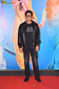 Kis Kisko Pyaar Karoon 2 Screening attended by Kapil Sharma, Tridha Choudhury, Warina Hussain, and others