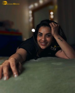 actress komalee prasad photoshoot in dim light