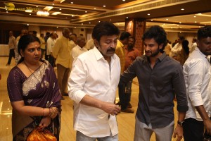 Superstar Krishna's Chinna Karma ceremony attended by Mahesh Babu and family