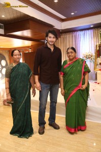 Superstar Krishna's Chinna Karma ceremony attended by Mahesh Babu and family
