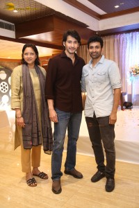 Superstar Krishna's Chinna Karma ceremony attended by Mahesh Babu and family