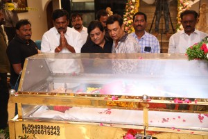 Family and Friends from Cinema and Politics mourned the loss of Superstar Krishna