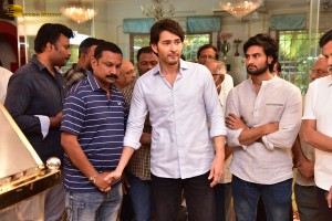 Family and Friends from Cinema and Politics mourned the loss of Superstar Krishna