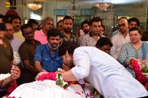 Family and Friends from Cinema and Politics mourned the loss of Superstar Krishna