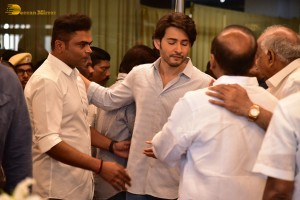Family and Friends mourn Superstar Krishna - Day 2